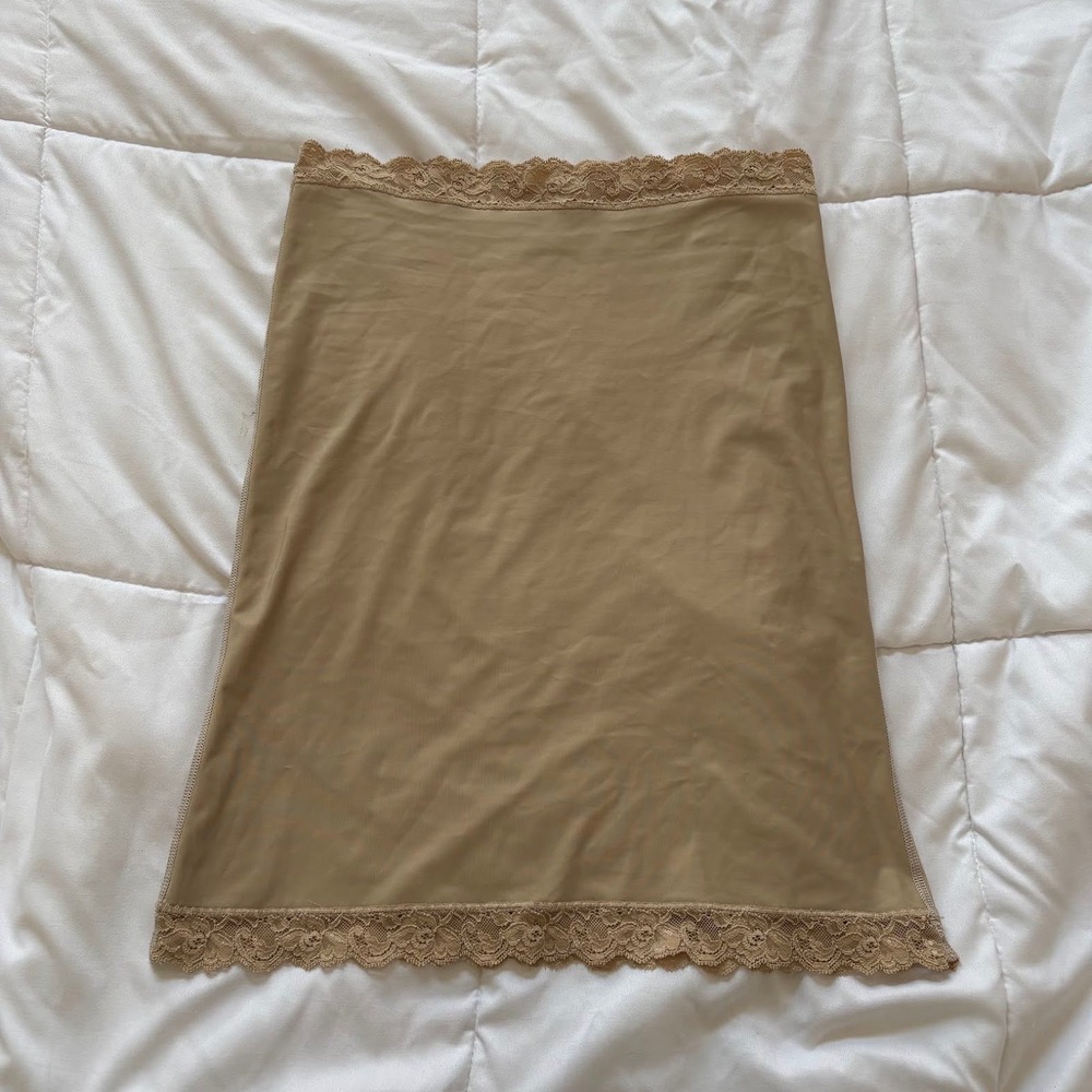 Spanx Tan Nude Beige Lace Trim Half Slip Skirtโ Shapewear Womens Large